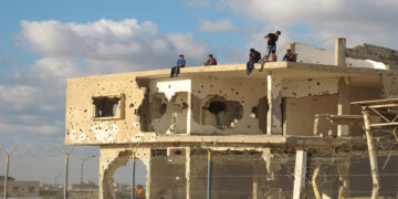 اسرائیل در عرض ۲۴ ساعت ۱۲۰ فلسطینی را در سراسر غزه کشت