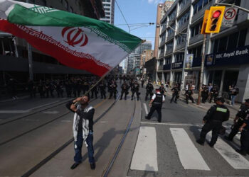 در کنار ایران: اعتراضات بی‌وقفه ایرانیان خارج از کشور