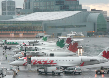 صدها پرواز در کانادا لغو شدند؛ خدمه کابین ایرکانادا اعتصاب کردند