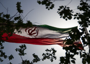 بریتانیا، فرانسه و آلمان آماده بازگرداندن تحریم‌ها علیه ایران هستند